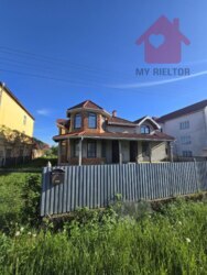 Продаж просторого будинку в Минаї! фото 3 Продаж просторого будинку в Минаї! фото 3