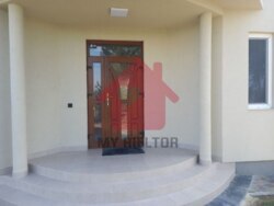 Продаж добротного просторого будинку на околиці Ужгорода фото 8 Продаж добротного просторого будинку на околиці Ужгорода фото 8