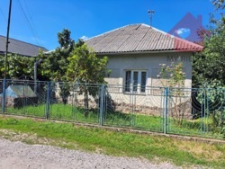 Терміновий продаж будинку в с.Середнє фото 1 Терміновий продаж будинку в с.Середнє фото 1