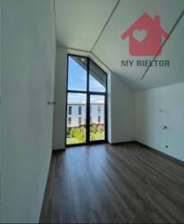 Продаж Таунхаусу з ділянкою! фото 5 Продаж Таунхаусу з ділянкою! фото 5