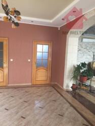 Продаж просторого будинку з басейном! фото 8 Продаж просторого будинку з басейном! фото 8