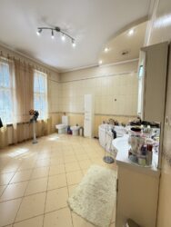 Житловий будинок + комерційне приміщення у самому серці міста! фото 19 Житловий будинок + комерційне приміщення у самому серці міста! фото 19