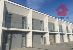 Продаж котеджу в м-н Садовий! фото 1 Продаж котеджу в м-н Садовий! фото 1