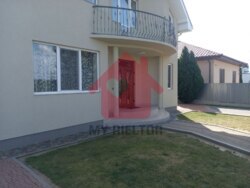 Продаж добротного просторого будинку на околиці Ужгорода фото 5 Продаж добротного просторого будинку на околиці Ужгорода фото 5