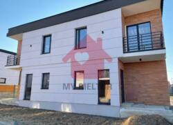 Продаж котеджу в мікрорайон Табла! фото 2 Продаж котеджу в мікрорайон Табла! фото 2