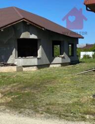 Продаж просторого цегляного будинку в Ужгороді фото 2 Продаж просторого цегляного будинку в Ужгороді фото 2