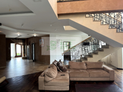 Продаж дизайнерського будинку 441 кв.м. з басейном та сауною в КМ 'Сонячна Долина', c. Романків, Обухівський р-н фото 29 Продаж дизайнерського будинку 441 кв.м. з басейном та сауною в КМ 'Сонячна Долина', c. Романків, Обухівський р-н фото 29