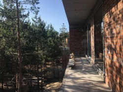  2-  ,   500 .      Riviera Village,  -, c.   15