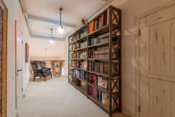 Продажа элитного дома 340 кв.м + гостевой дом 250 кв.м + 31 соток, cосновый лес + выход на воду, КГ Бобры, Вышгородский р-н, c. Хотяновка фото 11 Продажа элитного дома 340 кв.м + гостевой дом 250 кв.м + 31 соток, cосновый лес + выход на воду, КГ Бобры, Вышгородский р-н, c. Хотяновка фото 11