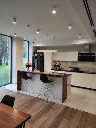 Продаж будинку 285 кв.м серед соснового лісу з дизайнерським ремонтом та меблями в КМ 'Goodlife Park', Вишгородський р-н, c. Лебедівка фото 9 Продаж будинку 285 кв.м серед соснового лісу з дизайнерським ремонтом та меблями в КМ 'Goodlife Park', Вишгородський р-н, c. Лебедівка фото 9