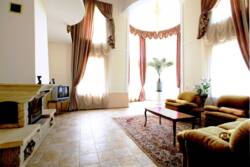 Продаж будинку 480 м² з ремонтом та меблями та власним виходом в ліс в курортній зоні Києва 'Пуща-Водиця' (с. Горенка) фото 4 Продаж будинку 480 м² з ремонтом та меблями та власним виходом в ліс в курортній зоні Києва 'Пуща-Водиця' (с. Горенка) фото 4