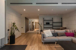 Продаж будинку 285 кв.м серед соснового лісу з дизайнерським ремонтом та меблями в КМ 'Goodlife Park', Вишгородський р-н, c. Лебедівка фото 3 Продаж будинку 285 кв.м серед соснового лісу з дизайнерським ремонтом та меблями в КМ 'Goodlife Park', Вишгородський р-н, c. Лебедівка фото 3