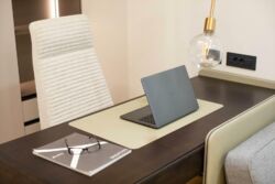 Продаж сучасного будинку 340 кв.м з ремонтом + вихід на канал Дніпра, КМ Riviera Village, Вишгородський р-н, Лебедівка фото 26 Продаж сучасного будинку 340 кв.м з ремонтом + вихід на канал Дніпра, КМ Riviera Village, Вишгородський р-н, Лебедівка фото 26