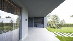 Продаж сучасного будинку 340 кв.м з ремонтом + вихід на канал Дніпра, КМ Riviera Village, Вишгородський р-н, Лебедівка фото 3 Продаж сучасного будинку 340 кв.м з ремонтом + вихід на канал Дніпра, КМ Riviera Village, Вишгородський р-н, Лебедівка фото 3