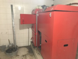 Будинок 290 м² з новим ремонтом в стилi LOFT та власним БОМБОСХОВИЩЕМ + САУНА, Київ, Соломенський р-н, Караваєві дачі, вул. Зелена фото 24 Будинок 290 м² з новим ремонтом в стилi LOFT та власним БОМБОСХОВИЩЕМ + САУНА, Київ, Соломенський р-н, Караваєві дачі, вул. Зелена фото 24