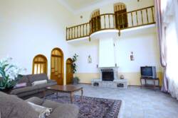 Продаж будинку 480 м² з ремонтом та меблями та власним виходом в ліс в курортній зоні Києва 'Пуща-Водиця' (с. Горенка) фото 5 Продаж будинку 480 м² з ремонтом та меблями та власним виходом в ліс в курортній зоні Києва 'Пуща-Водиця' (с. Горенка) фото 5