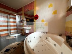 Продаж дизайнерського будинку 441 кв.м. з басейном та сауною в КМ 'Сонячна Долина', c. Романків, Обухівський р-н фото 57 Продаж дизайнерського будинку 441 кв.м. з басейном та сауною в КМ 'Сонячна Долина', c. Романків, Обухівський р-н фото 57