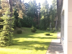 Продаж сучасного одноповерхового будинку з мансардою 322 кв.м + ділянка 44 сот. серед соснового лісу, КМ Riviera Village фото 8 Продаж сучасного одноповерхового будинку з мансардою 322 кв.м + ділянка 44 сот. серед соснового лісу, КМ Riviera Village фото 8