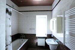 Продаж будинку 480 м² з ремонтом та меблями та власним виходом в ліс в курортній зоні Києва 'Пуща-Водиця' (с. Горенка) фото 7 Продаж будинку 480 м² з ремонтом та меблями та власним виходом в ліс в курортній зоні Києва 'Пуща-Водиця' (с. Горенка) фото 7