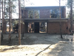  2-  ,   500 .      Riviera Village,  -, c.   11