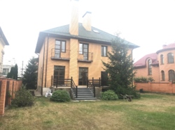 Продаж 3-поверхового будинку 438 кв.м з ремонтом та меблями біля р. Дніпро, 2 лінія, Оболонь - Чорнобилець фото 3 Продаж 3-поверхового будинку 438 кв.м з ремонтом та меблями біля р. Дніпро, 2 лінія, Оболонь - Чорнобилець фото 3