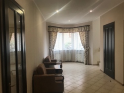 Продаж 3-поверхового будинку 438 кв.м з ремонтом та меблями біля р. Дніпро, 2 лінія, Оболонь - Чорнобилець фото 10 Продаж 3-поверхового будинку 438 кв.м з ремонтом та меблями біля р. Дніпро, 2 лінія, Оболонь - Чорнобилець фото 10