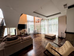 Продаж дизайнерського будинку 441 кв.м. з басейном та сауною в КМ 'Сонячна Долина', c. Романків, Обухівський р-н фото 26 Продаж дизайнерського будинку 441 кв.м. з басейном та сауною в КМ 'Сонячна Долина', c. Романків, Обухівський р-н фото 26