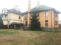 Продаж 3-поверхового будинку 438 кв.м з ремонтом та меблями біля р. Дніпро, 2 лінія, Оболонь - Чорнобилець фото 4 Продаж 3-поверхового будинку 438 кв.м з ремонтом та меблями біля р. Дніпро, 2 лінія, Оболонь - Чорнобилець фото 4