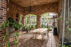 Продажа элитного дома 340 кв.м + гостевой дом 250 кв.м + 31 соток, cосновый лес + выход на воду, КГ Бобры, Вышгородский р-н, c. Хотяновка фото 2 Продажа элитного дома 340 кв.м + гостевой дом 250 кв.м + 31 соток, cосновый лес + выход на воду, КГ Бобры, Вышгородский р-н, c. Хотяновка фото 2