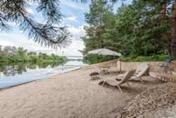 Продажа элитного дома 340 кв.м + гостевой дом 250 кв.м + 31 соток, cосновый лес + выход на воду, КГ Бобры, Вышгородский р-н, c. Хотяновка фото 19 Продажа элитного дома 340 кв.м + гостевой дом 250 кв.м + 31 соток, cосновый лес + выход на воду, КГ Бобры, Вышгородский р-н, c. Хотяновка фото 19