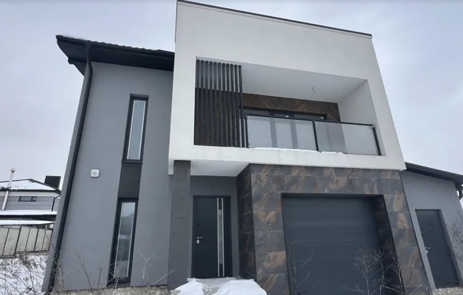 ������ 2 ����������� ������� � ������� �� 5 �����, 160 ��. �, ������� ���� 1