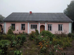 Продаж будинку площею 200 кв.м у Кременці фото 1 Продаж будинку площею 200 кв.м у Кременці фото 1