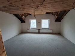 ������ ��������� � ����� �. ��������� � 102 �. ����������, 3 �������, 2 �������� ���� 16