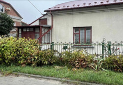 Продаж частини будинку на Дружбі фото 1 Продаж частини будинку на Дружбі фото 1