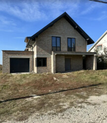 ������ 2 ����������� ������� � ������� �� 8 �����, 260 ��. �, ���� ���� 1