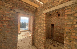 ������ 2 ����������� ��������� � ������� �� 3.5 �����, 140 ��. �, ������� ���� 15