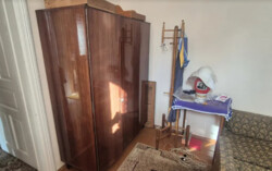  2        6.1 , 100 . ,   6