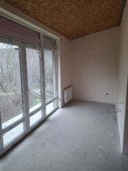 ������ ��������� � ����� �. ��������� � 102 �. ����������, 3 �������, 2 �������� ���� 14