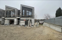  2      2.5 , 130 . ,  2