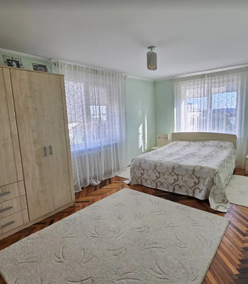 Продаж 2 поверхового будинку з ділянкою на 6 сотки, 238 кв. м, фото 9 Продаж 2 поверхового будинку з ділянкою на 6 сотки, 238 кв. м, фото 9