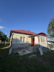 Продаж затишного будинку в с. Дудин фото 1 Продаж затишного будинку в с. Дудин фото 1