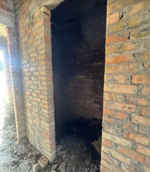 ������ 2 ����������� ��������� � ������� �� 3.5 �����, 140 ��. �, ������� ���� 9