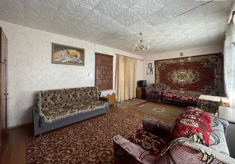 1-���������� ������� � �������� � ������� �� 35 �����, 85.3 ��. �, 3 ������ ���� 1