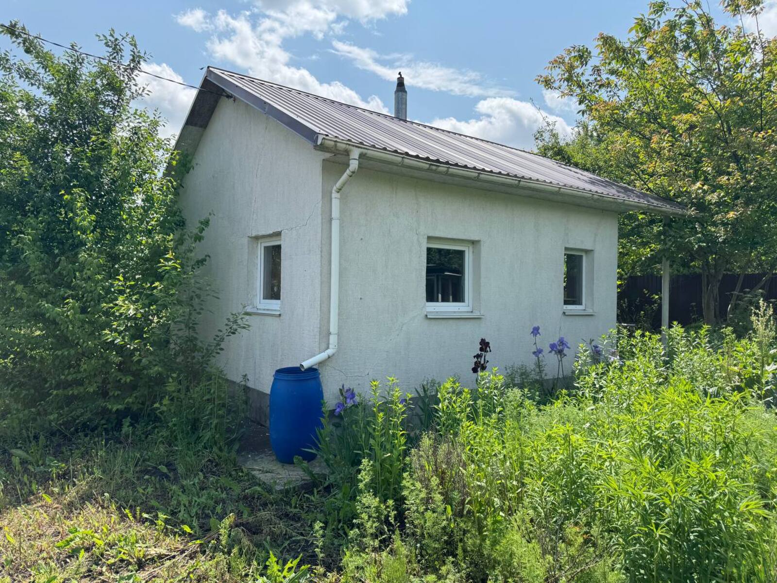 🏡    .    ,  !  1