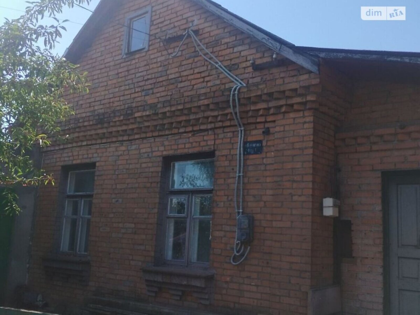 Цегляний будинок у зручній міській локації — район Дубове фото 1 Цегляний будинок у зручній міській локації — район Дубове фото 1