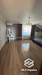 🏡   220 ²  10   ϳ-,   12