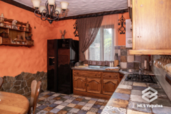 🏡 -    !  10
