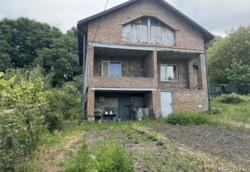 1-поверховий будинок з ділянкою на 6 соток, 90 кв. м, 3 кімнати фото 1 1-поверховий будинок з ділянкою на 6 соток, 90 кв. м, 3 кімнати фото 1