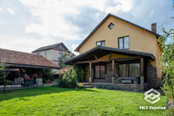 🏡 -    !  3