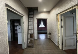 1-���������� ������� � ������� �� 47 �����, 77.5 ��. �, 3 ������ ���� 9